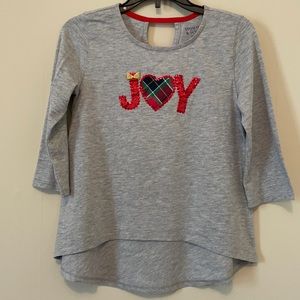 Crown & Ivy Girls Medium Gray ‘JOY’ Top EUC